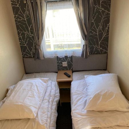4 Bedroom 10 Berth Caravans With Hot Tub ,Mountain Bikes Tattershall Lakes Экстерьер фото