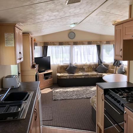 4 Bedroom 10 Berth Caravans With Hot Tub ,Mountain Bikes Tattershall Lakes Экстерьер фото