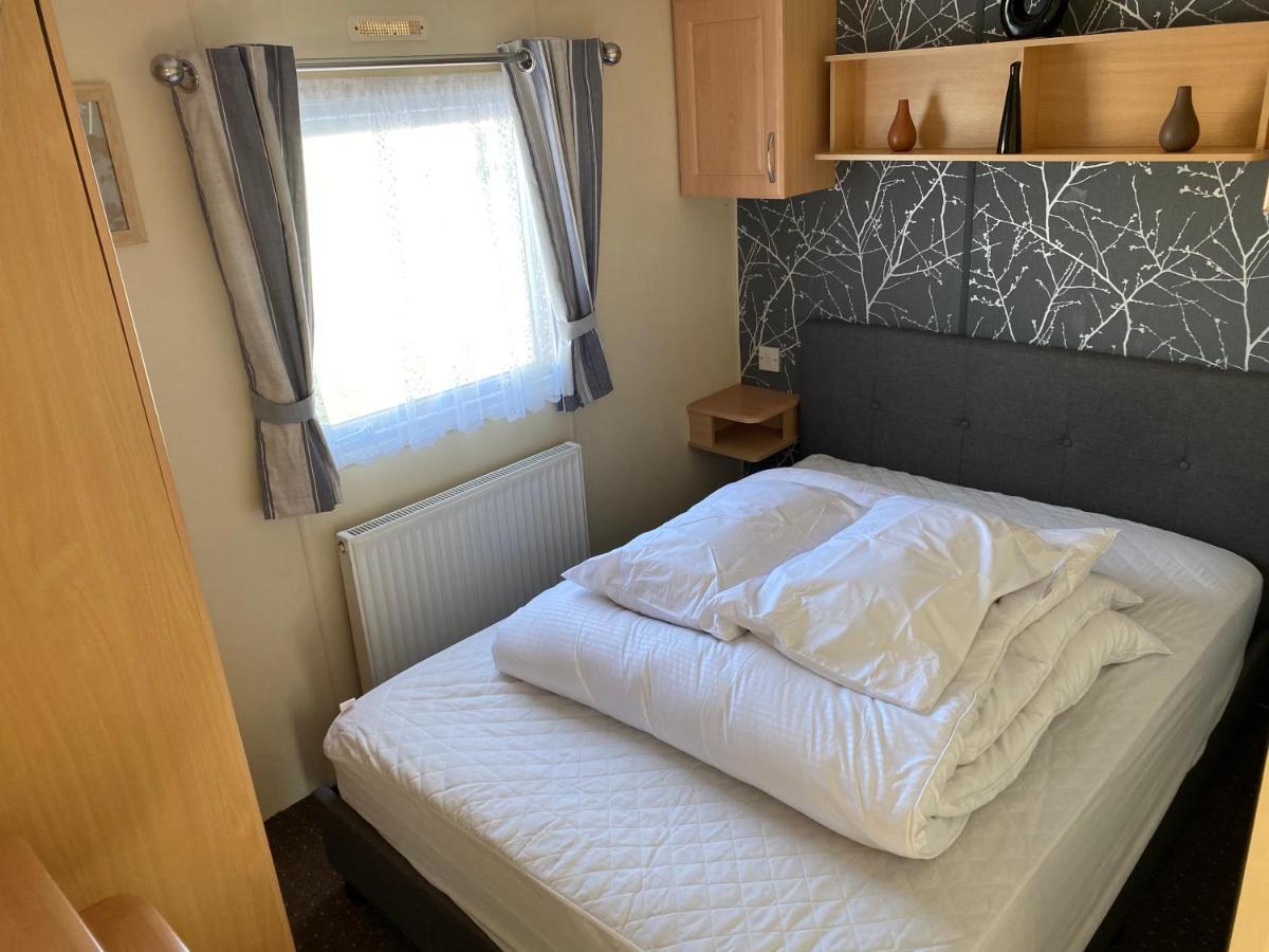 4 Bedroom 10 Berth Caravans With Hot Tub ,Mountain Bikes Tattershall Lakes Экстерьер фото